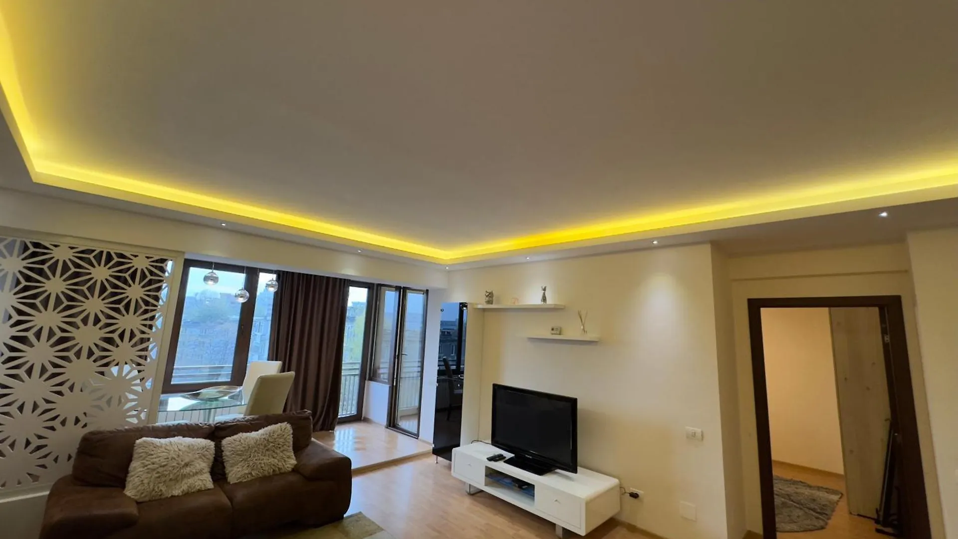 Executive Flat By Chr Luxury Property Bucharest Apartment